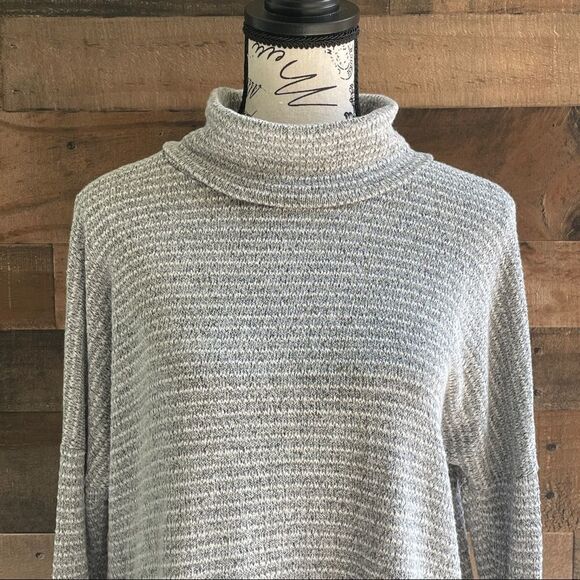 Ginger G Turtleneck Striped Sweater Size Large - Picture 5 of 7
